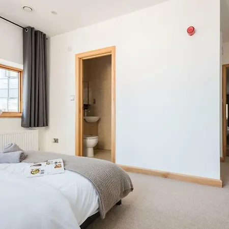 The College Green Chalet - Stylish 3bdr 公寓 *