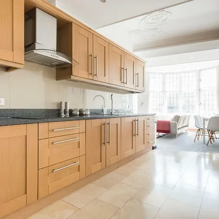 The College Green Chalet - Stylish 3bdr 公寓